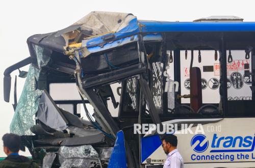 Begini Penampakan Kerusakan Bus TransJakarta yang Tabrakan di Jalur Layang Cipulir