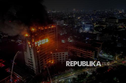 Gulkarmat: Kebakaran Gedung Bappenda Jakarta Berawal dari Lantai 11