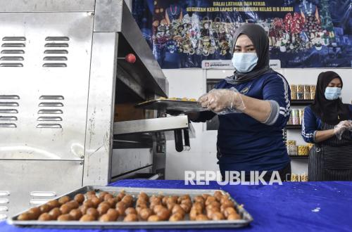 Melihat Proses Produksi Kue Lebaran Dibalik Lapas Kelas II B Jambi