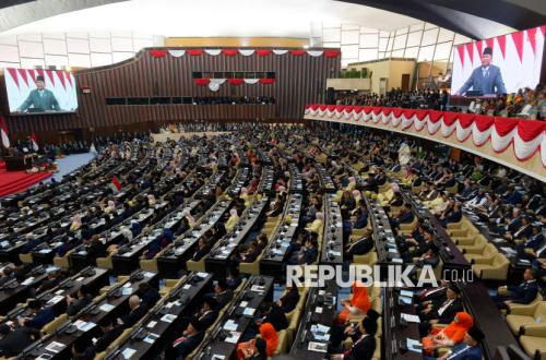81 Tahun MPR: Merawat Konstitusi dan Mejemput Kompas yang Hilang