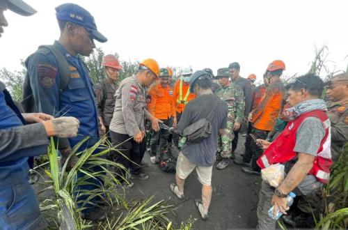 Dua Pendaki Singapura Ditemukan Tewas Usai Erupsi Gunung Dukono