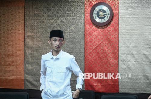 Viral Merokok dan Main Gim saat Rapat, Achmad Syahri As Sidiqi Dijatuhi Hukuman Teguran Keras