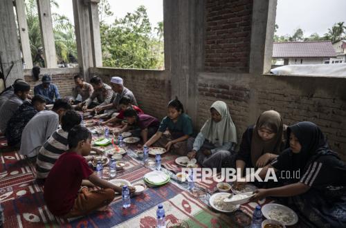 Warga Krueng Lingka Aceh Utara Gelar Tradisi Meugang Sambut Ramadhan Secara Sederhana