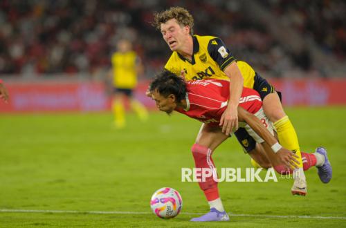 Oxford United Pertahankan Ole Romeny dan Marselino Ferdinan