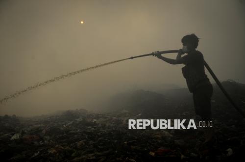 KLH Rehabilitasi TPA Jatiwaringin, Sistem Open Dumping Bakal Dihentikan