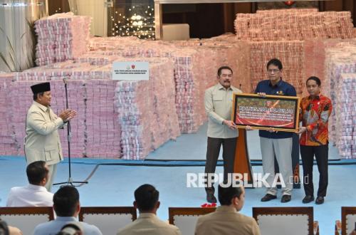 Ketum Persis: Wajar Masyarakat Suka Kejagung Pamerkan Sitaan Korupsi