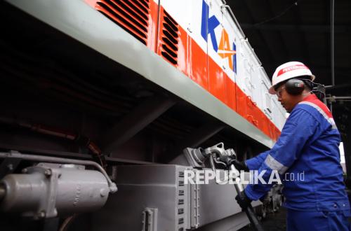 KAI Terapkan B50 untuk Kurangi Jejak Karbon Perjalanan Kereta Api