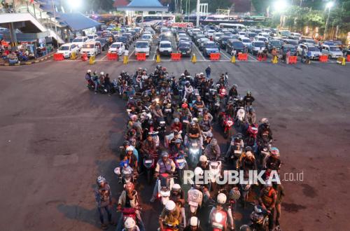 Pemudik Bermotor Pilih Berkendara Malam, KPAI Minta Perhatikan Keselamatan Anak