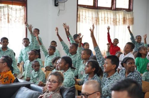 OJK Papua Gencar Edukasi Pelajar Sekolah Rakyat Kelola Keuangan Sejak Dini
