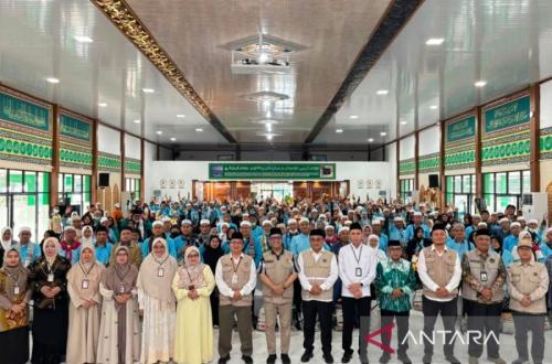359 Jamaah Haji Kloter 17 Debarkasi Banjarmasin Tiba di Tanah Air