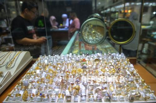 Harga Emas Antam Naik Rp 75.000, Kini Tembus Rp 2,9 Juta per Gram
