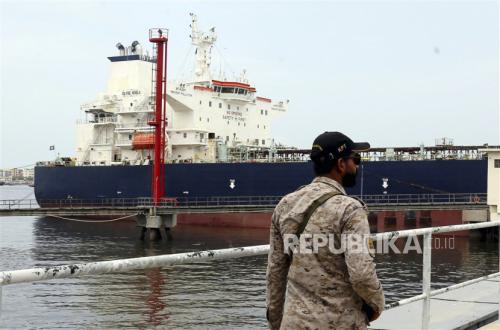 Rahasia Rusia Untung Triliunan di Saat Iran, Amerika-Israel, Berbakuhantam