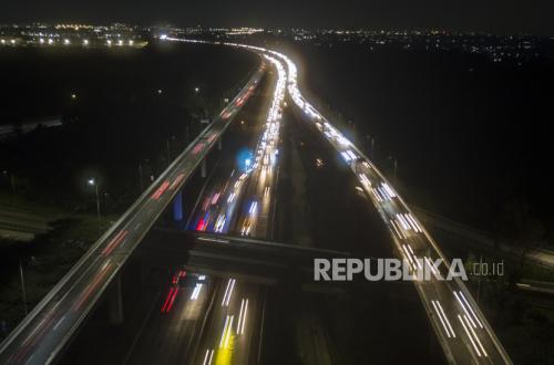 H+6 Lebaran, Volume Kendaraan di Tol MBZ Menuju Jakarta Masih Tinggi