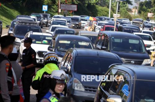 Libur Imlek, Arus Kendaraan di Puncak-Cianjur Naik 20 Persen
