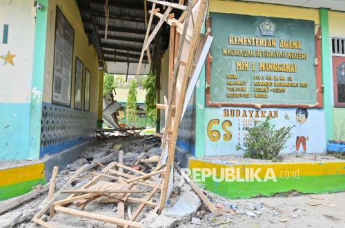 Mendagri Pastikan Pemerintah Pusat Dampingi Penanganan Gempa NTT |Republika Online