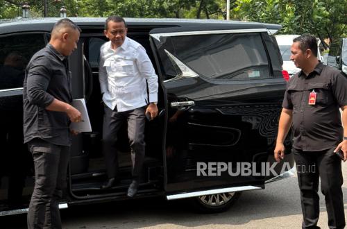 Menteri Bahlil Sebut Belum Ada Pencabutan Izin Tambang Martabe