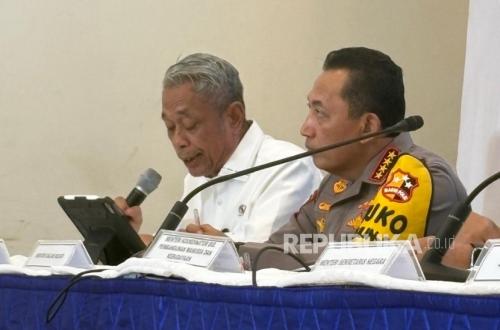 Wamensos Sentil Balik M Amien Rais