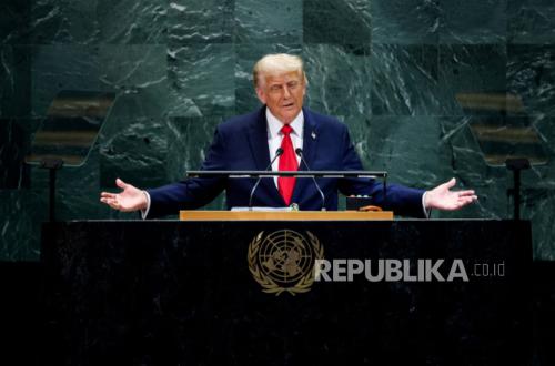 Harga Emas Dunia Anjlok, Ternyata Ini Penyebabnya