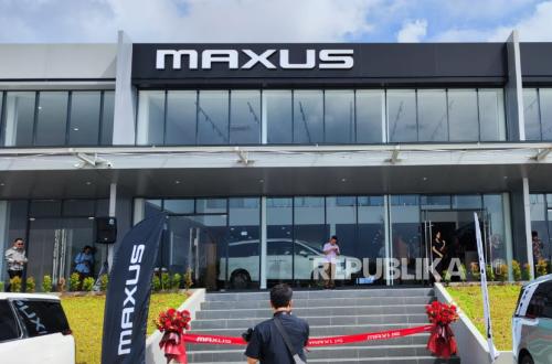 Buka Dealer di PIK, Maxus Tambah Titik Layanan Kendaraan Listrik di Jakarta