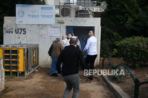 Iran Balas Hujani Israel dengan Rudal, Sembilan Tewas