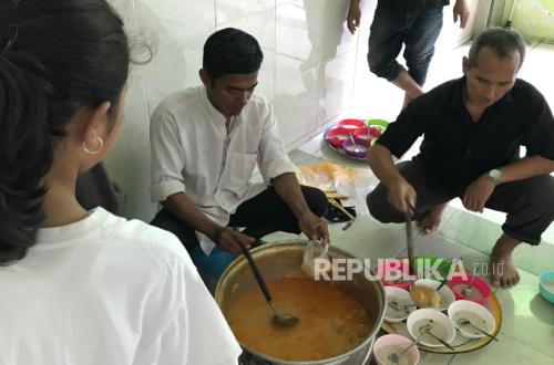 Menikmati Bubur India Berusia 1,5 Abad, Sajian Khas Ramadhan di Masjid Pekojan Semarang