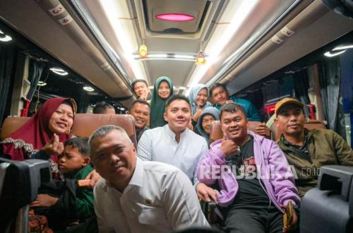 Menhub dan Seskab Tinjau Arus Balik di Terminal Pulogebang