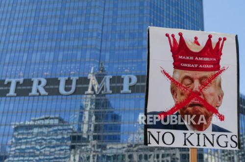 Tatanan Amerika di Persimpangan