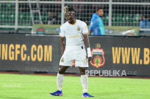 Bhayangkara Taklukkan 10 Pemain Persija Lewat Gol Injury Time, Sidebe Jadi Penentu