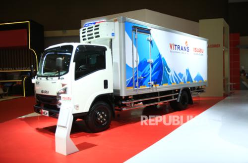 Dorong Ekosistem Cold Chain, Isuzu Hadirkan ELF Refrigerator di GIICOMVEC 2026