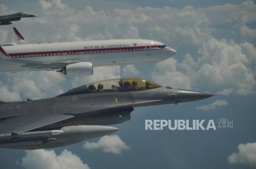HUT Ke-80 TNI AU, Jet Tempur F-16 dan KAI T-50 Kawal Pesawat Kepresidenan