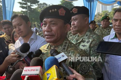 Kabacadnas Kemenhan Lepas 2.000 ASN Ikut Pendidikan Komcad