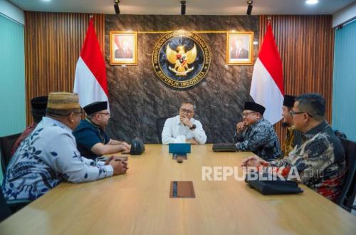Menko Pangan Zulhas: Pemerintah Butuh Dukungan Ormas Islam Entaskan Kemiskinan di Sektor Pangan