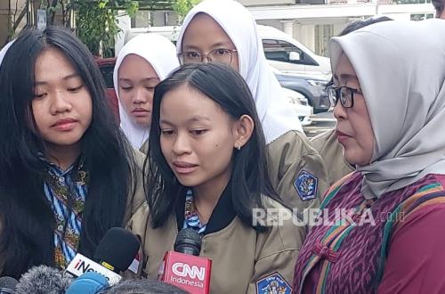 Wapres Gibran Temui Siswa SMAN 1 Pontianak yang Viral Lomba MPR