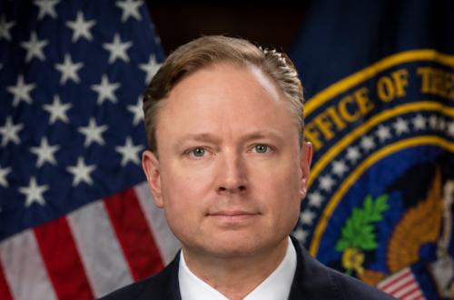 20 Tahun di CIA, Mengenal Aaron Lukas, Pengganti Tulsi Gabbard di Intelijen AS
