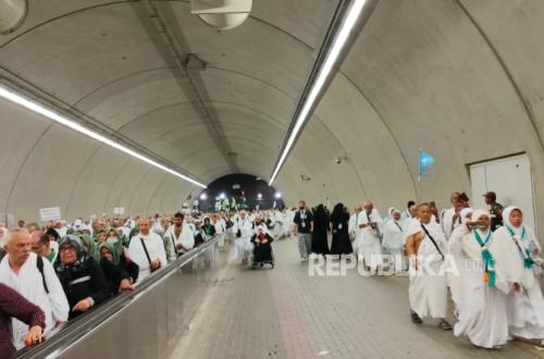 Armuzna Resmi Berakhir, Wamenhaj Minta Maaf ke Jamaah Haji