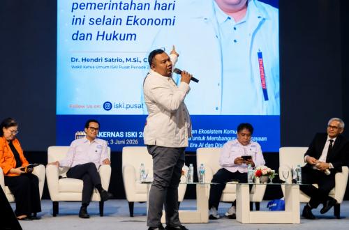 Jokowi Berkeliling Daerah, Hendri Satrio: untuk Jaga Keberlanjutan Pengaruh Politik