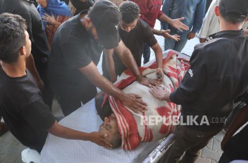 Serangan Israel Hantam Tenda Pengungsi di Gaza Barat, Delapan Warga Palestina Gugur