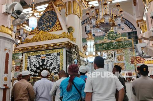 Jamaah Haji Bersyukur Ibadah di Madinah Lancar, Ada yang Tiga Kali Masuk Raudhah