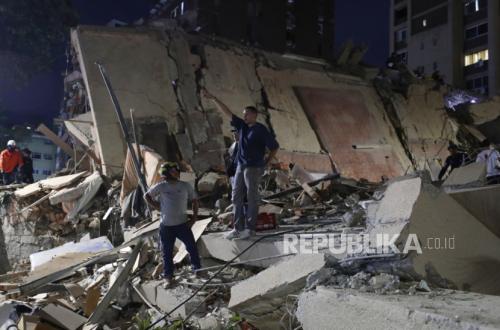 Gempa Bumi Ganda Hantam Venezuela