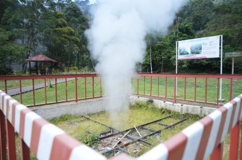 Bahlil: Pengembangan Panas Bumi Penting bagi Swasembada Energi RI