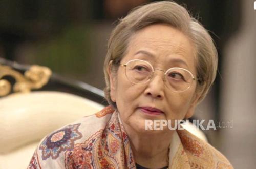 Kisah Haru Aktris Kim Young-ok: Tetap Bekerja di Usia 88 Tahun demi Rawat Cucu yang Lumpuh