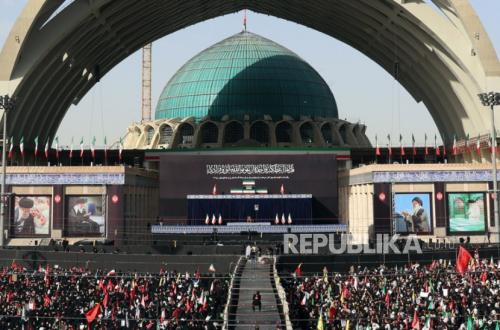 Iran Tutup Ruang Udara Teheran saat Prosesi Pemakaman Ayatollah Ali Khamenei