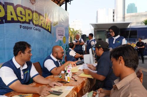 Urus Paspor Sambil CFD, Layanan Imigrasi Diminati Warga Jakarta