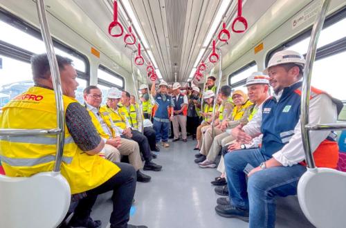 Pramono Cek Pembangunan LRT, Waskita Karya Jamin Penyelesaian Proyek Tepat Waktu