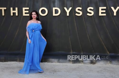 Cerita Anne Hathaway Hamil di Usia 43, Keajaiban 2 Persen yang Jadi Nyata