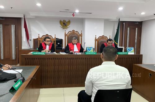 Sidang Dugaan Pemerasan terhadap Pengusaha Muda Ditunda, PN Jakpus Tunggu Putusan Praperadilan