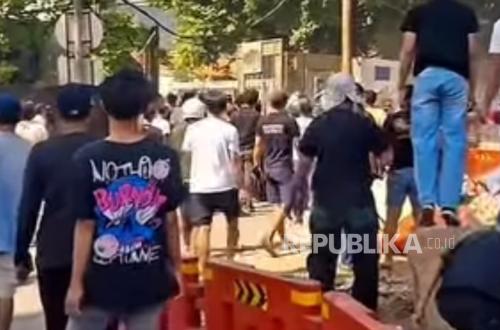 Bentrokan Dua Kubu di Menteng, Satu Orang Dilaporkan Tewas