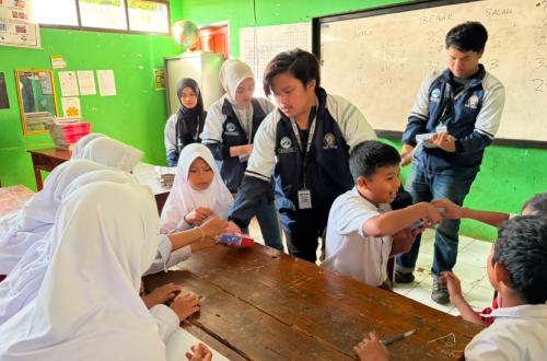 Menabung Sejak Dini, Menanam Masa Depan