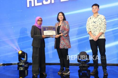 Top Brand Award Kategori Pelumas Mesin Roda Dua Kembali Jadi Milik Federal Oil