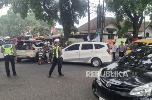 Rekayasa Lalu Lintas Imbas Pembangunan Underpass Gatot Subroto Picu Kemacetan Parah